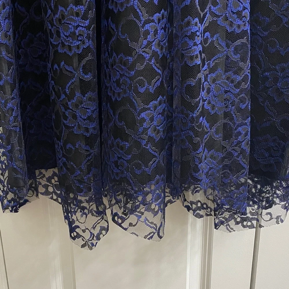 Vintage 1980’s Midnight Blue Lace Gown - Picture 8 of 10